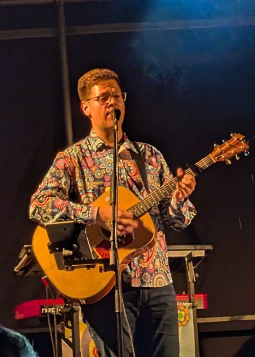 Erna und die Berts Gitarre