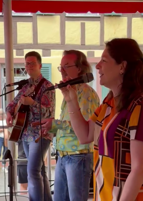 Erna und die Berts, Stimmen